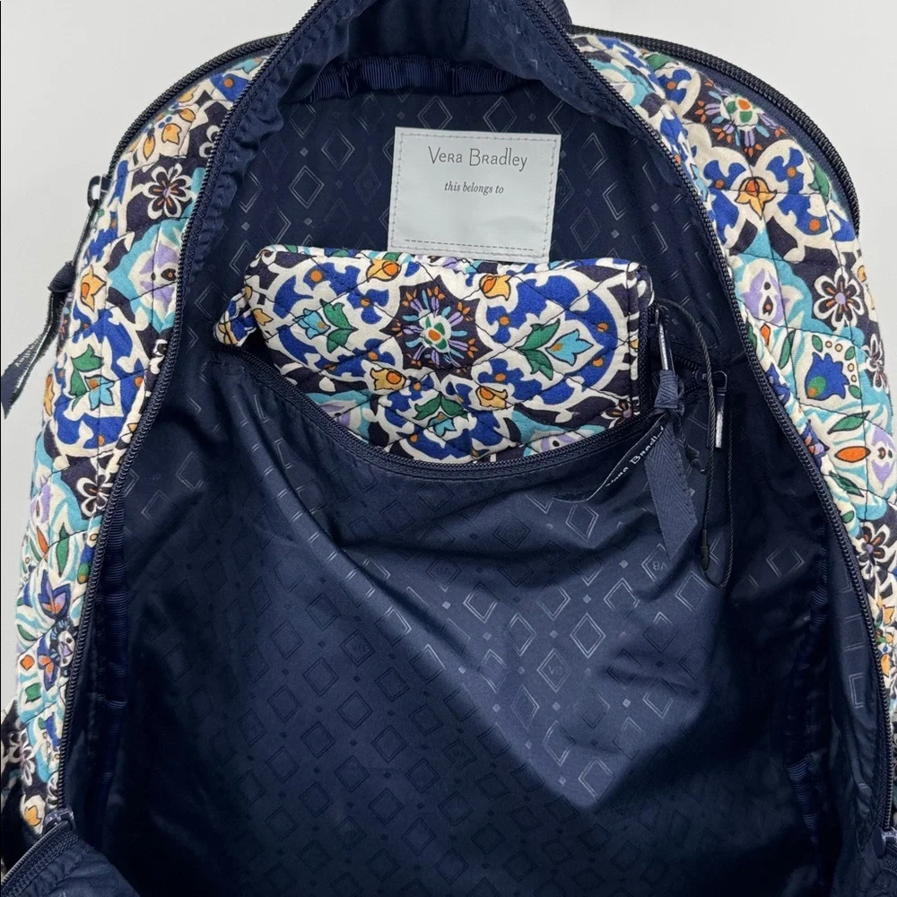 Vera Bradley Essential Backpack Lisbon Medallion Cool